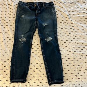 Distressed Ripped Dark Blue Women's Hi-Rise Jeggings. Size 12.